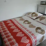 : Grange Entièrement Rénovée Style Loft. Hébergement de vacances Joinville