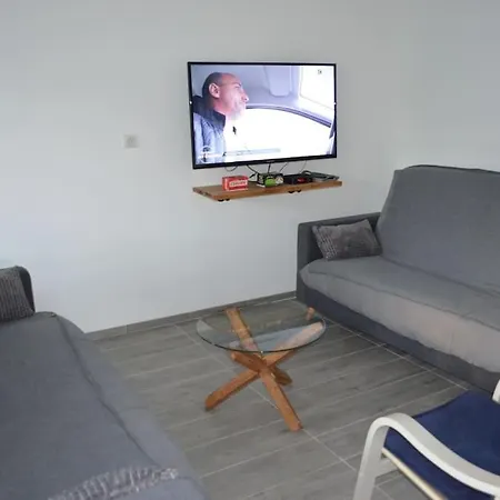 : Grange Entierement Renovee Style Loft.