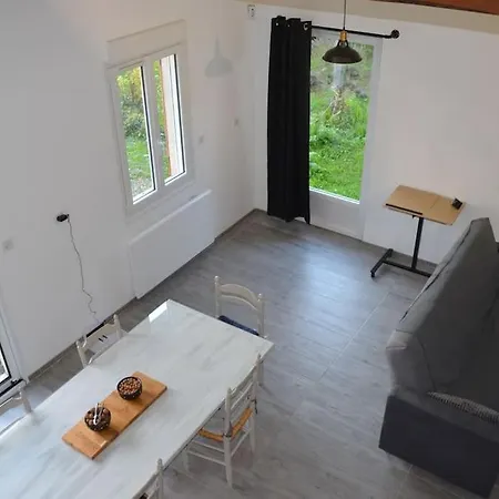 : Grange Entierement Renovee Style Loft. * 주앵빌